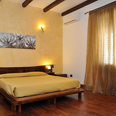 Rooms And Breakfast Zefiro San Vito Lo Capo Exterior foto