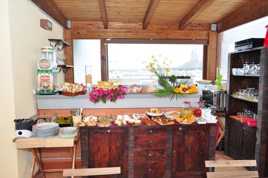Rooms And Breakfast Zefiro San Vito Lo Capo Exterior foto
